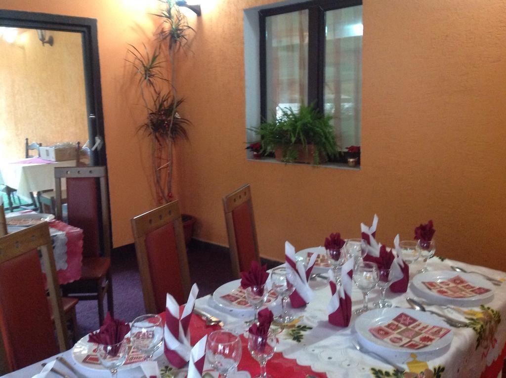 Hotel Panoramic Moneasa Room photo